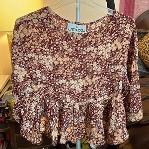 SALE!! DEAL!! Adorable Vintage Floral 90s Ruffle Top